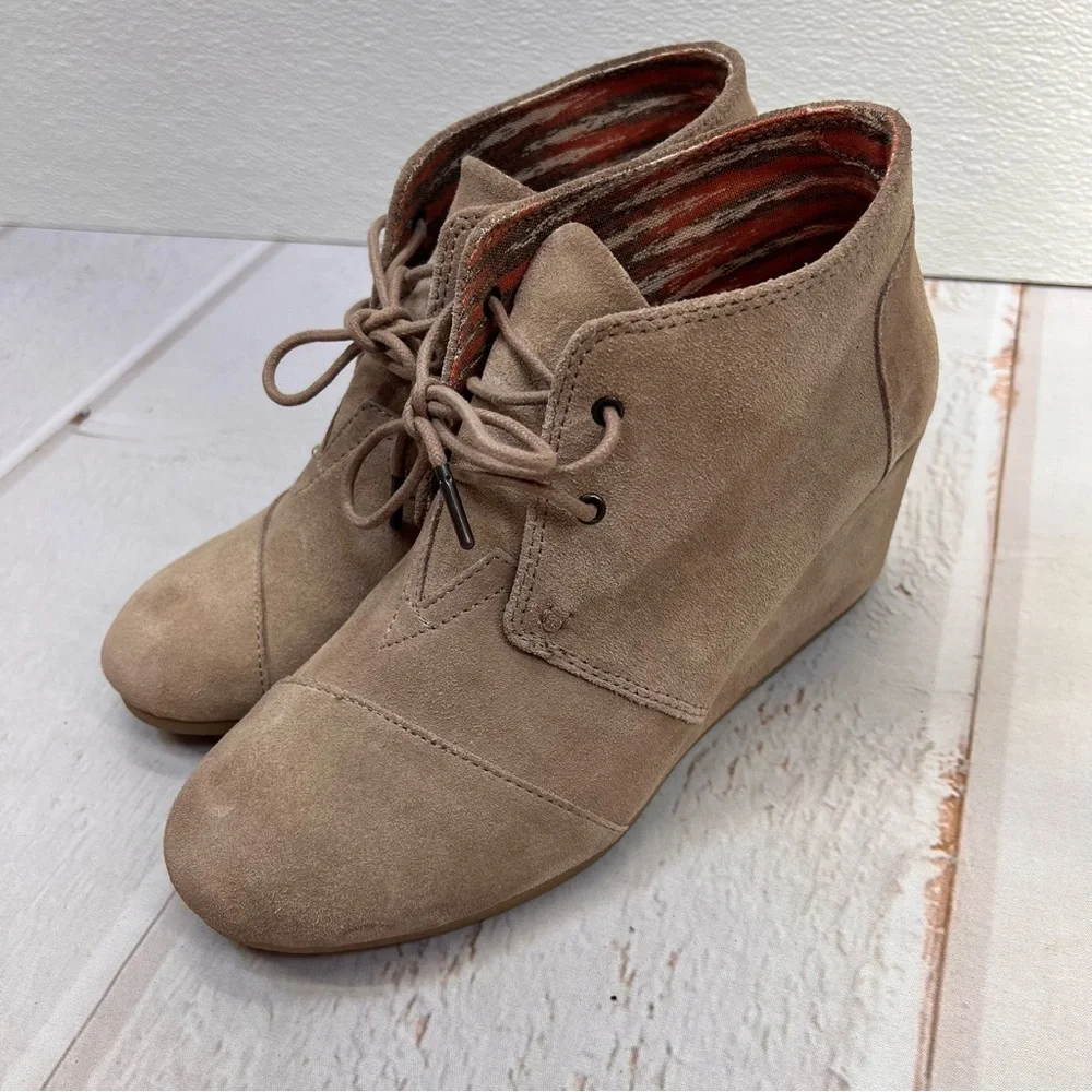 TOMS Women's Black Suede Desert Wedges SIZE‎ 10